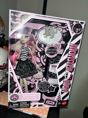 INCOMPLETE PLS READ Monster High Rochelle Goyle creeproduction